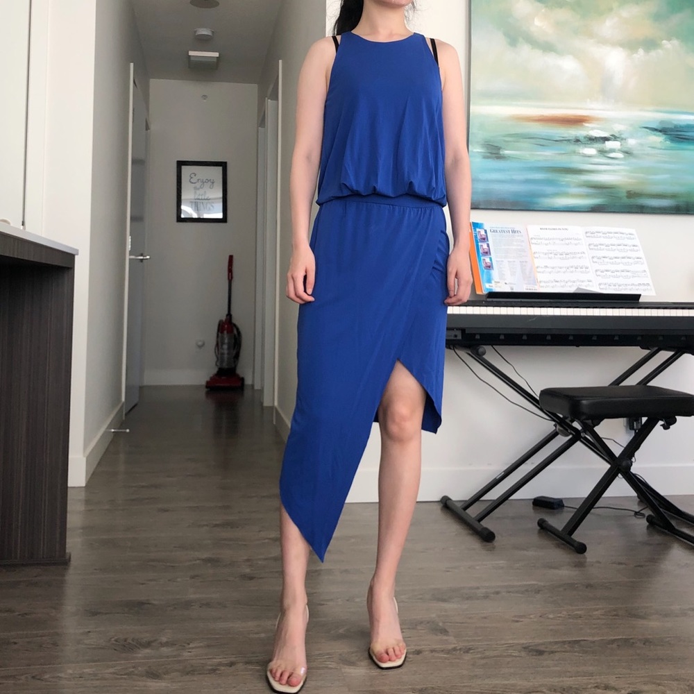 Elizabeth and James blue dress